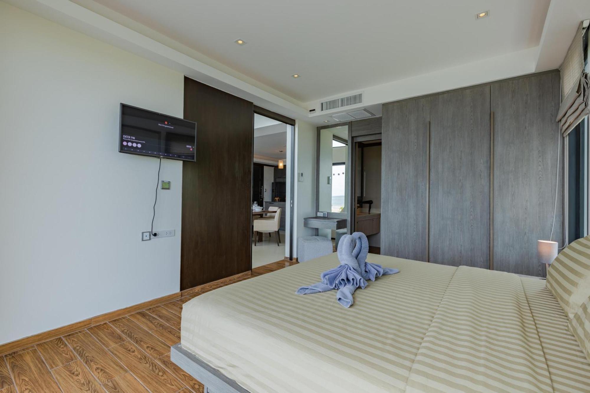 Beachfront Modern 4 Bedroom Pool Villa - Rv ホアヒン郡 エクステリア 写真