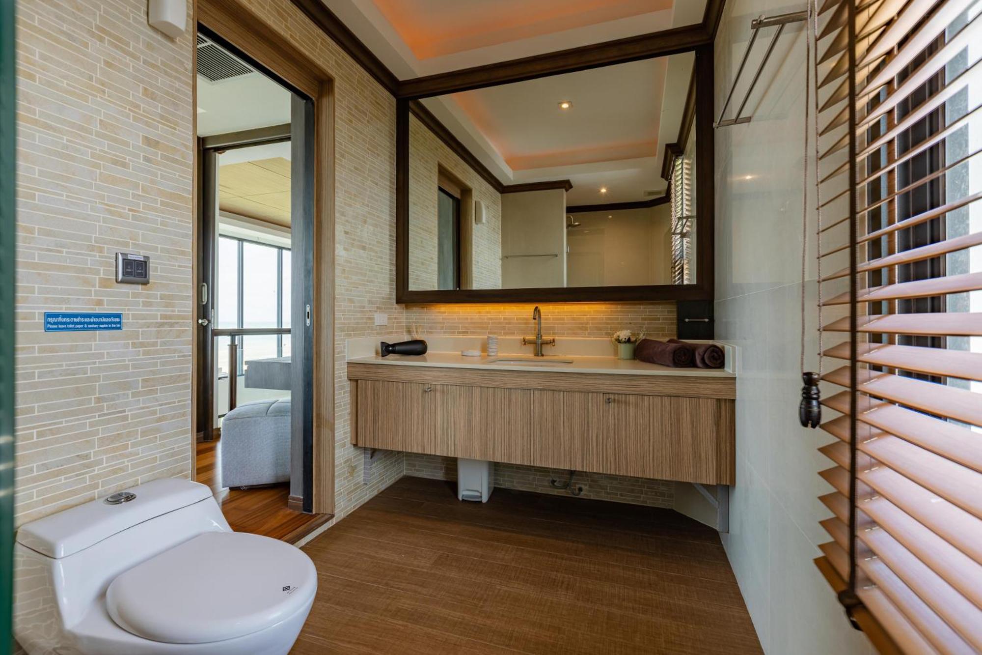Beachfront Modern 4 Bedroom Pool Villa - Rv ホアヒン郡 エクステリア 写真