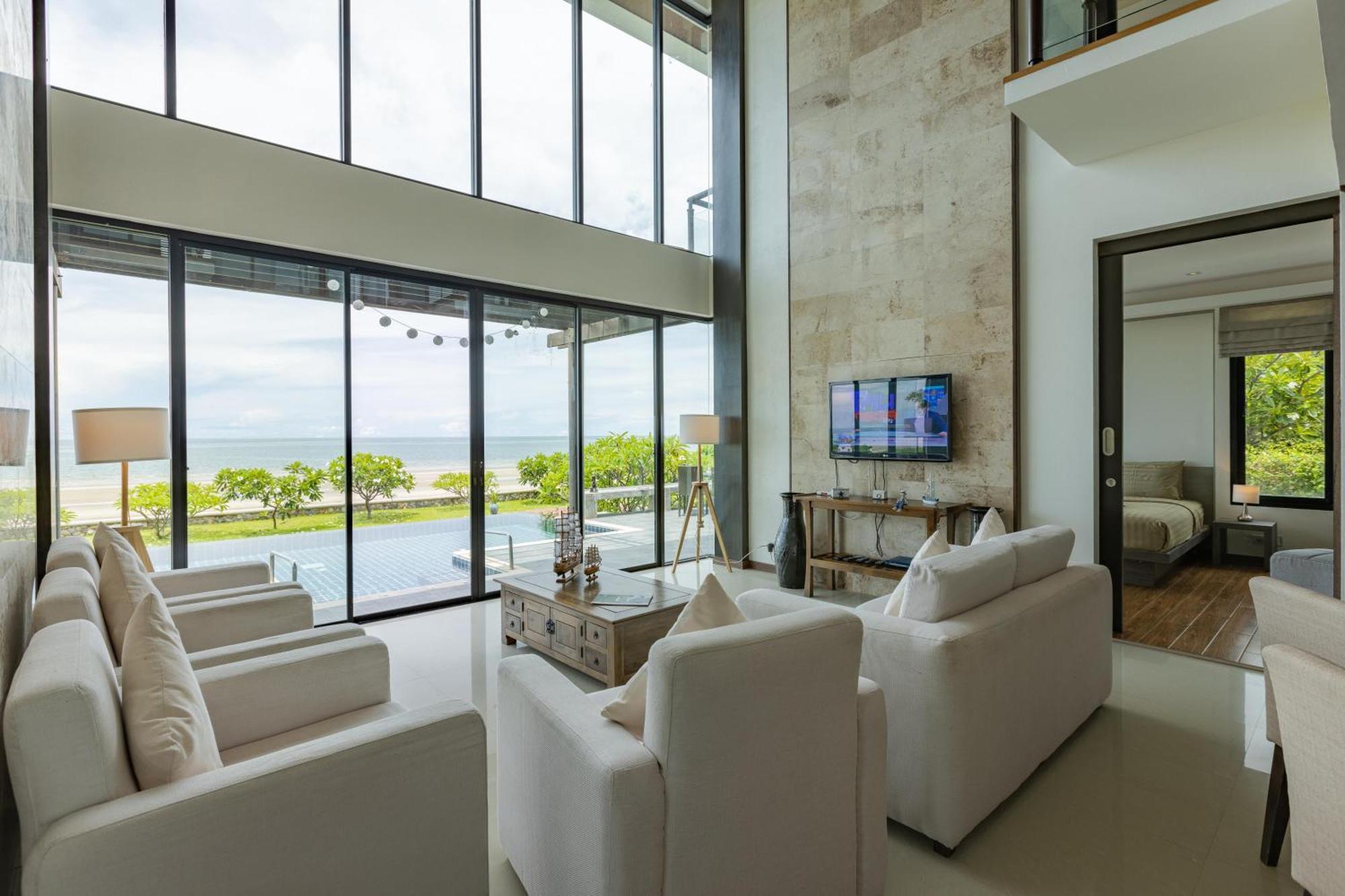Beachfront Modern 4 Bedroom Pool Villa - Rv ホアヒン郡 エクステリア 写真